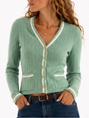 Vintage 80s Wool Mint Green and Cream Cardigan
